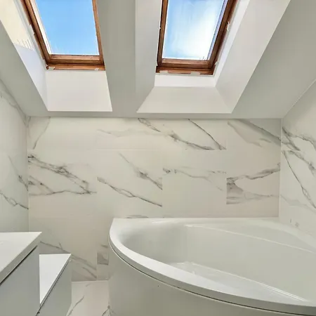 Arco Iris Puente Townhouse Within A Short Walk To Puente Luxury Complex And The Promenade - Eaw Homes Marbella